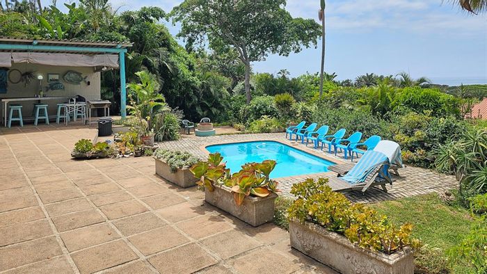 For Sale: House in Southport with pool, sea views, and separate apartment.