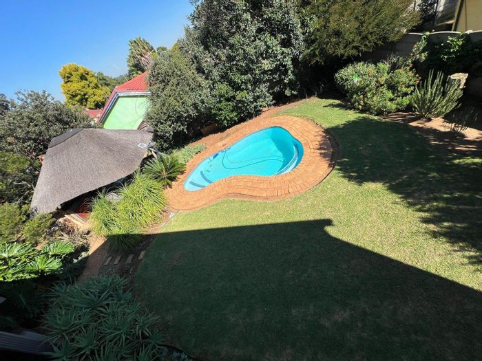 For Sale: Spacious 4-Bedroom House in Brakpan North with Pool and Lapa.