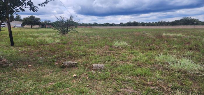 Wapadrand For Sale: 3476m² vacant land for flexible co-living development.