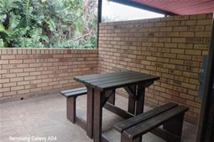 Ramsgate House To Rent: Balcony, kitchenette, parking, steps to beach and Wafflehouse.