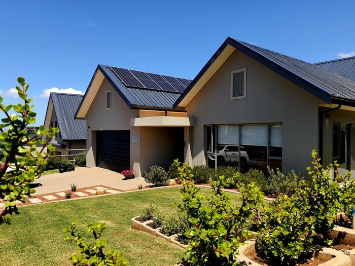 For Sale: House in Hartland Lifestyle Estate with 3 beds, study, braai room.