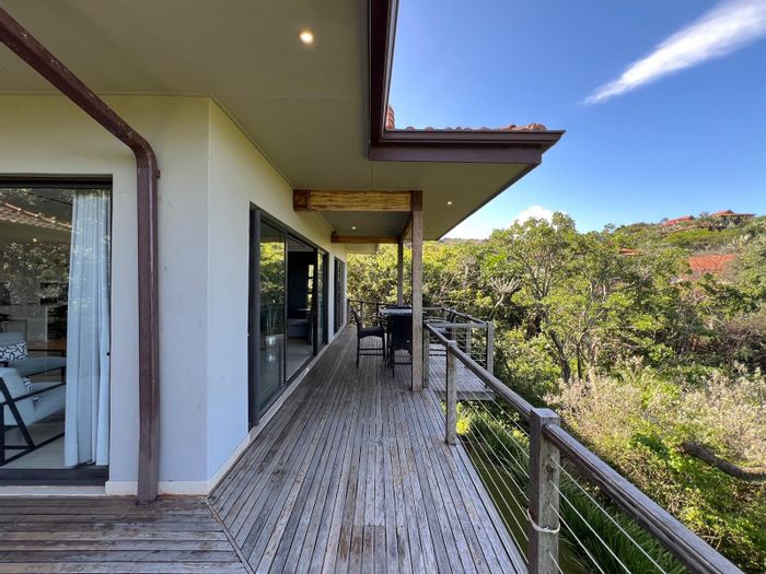 Zimbali House For Sale: Multi-level design, pool deck, home theatre, golf access.