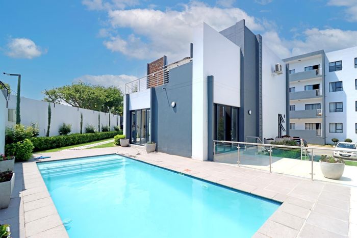 1-Bedroom Apartment To Rent in Carlswald with pool, gym, and clubhouse access.