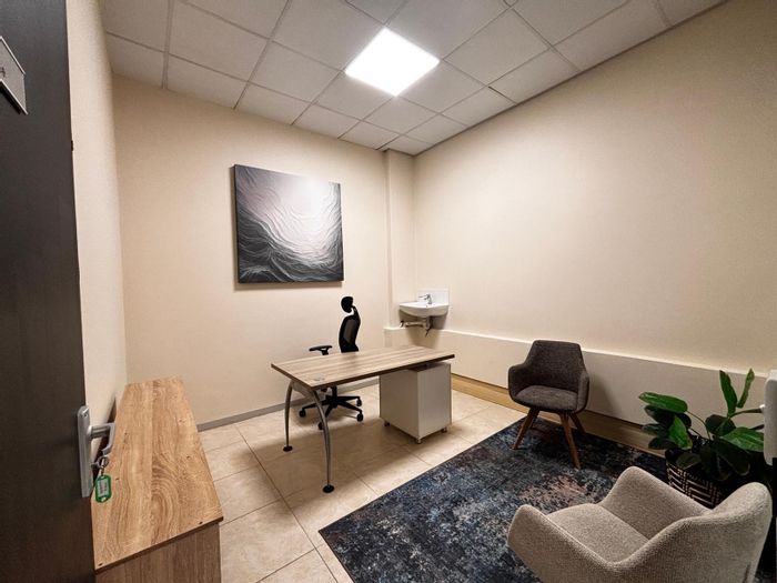 Office to Rent in Milnerton Central: Prime location, shared medical facilities, flexible space.