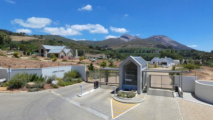 Vacant Land Residential For Sale in Courtrai: Design your dream home with views.