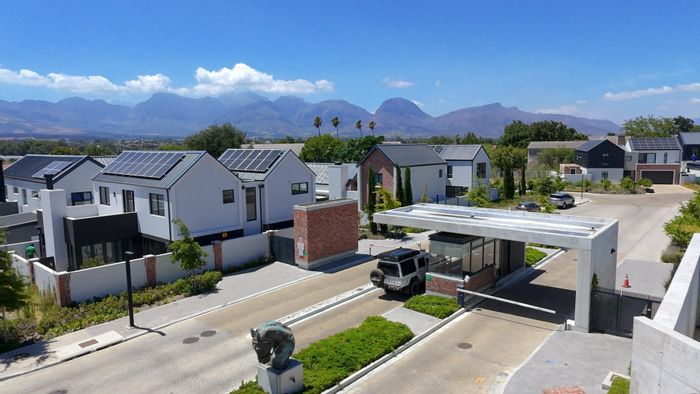 Lemoenkloof For Sale: Vacant Land Residential 629m2 in Optenhorst Estate.