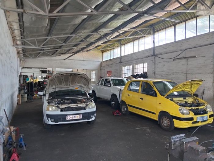 Industrial units for rent in New Germany, ideal for workshop or fabrication.