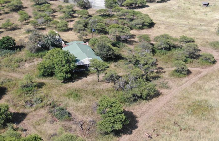 Radium Small Holding For Sale: 21 hectares, pecan orchard, two boreholes, game-fenced.
