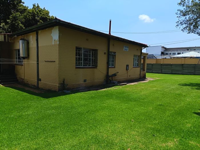 For Sale: House in Roodepoort Central with 3 beds, garage, and development potential.