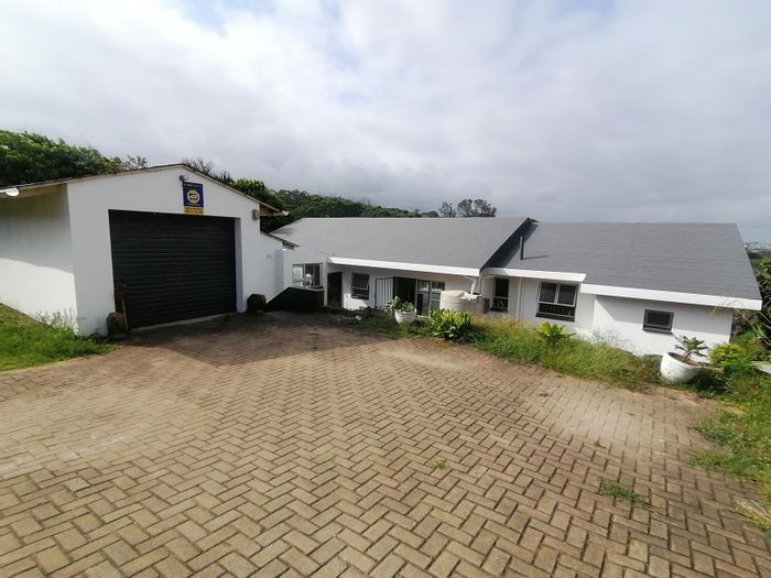 Ramsgate House For Sale: 4 beds, 3 garages, rental potential, landscaped garden.