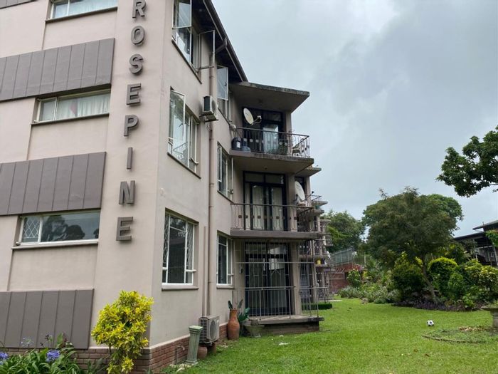 2-Bedroom Apartment To Rent in Pinetown Central, secure living, water included.