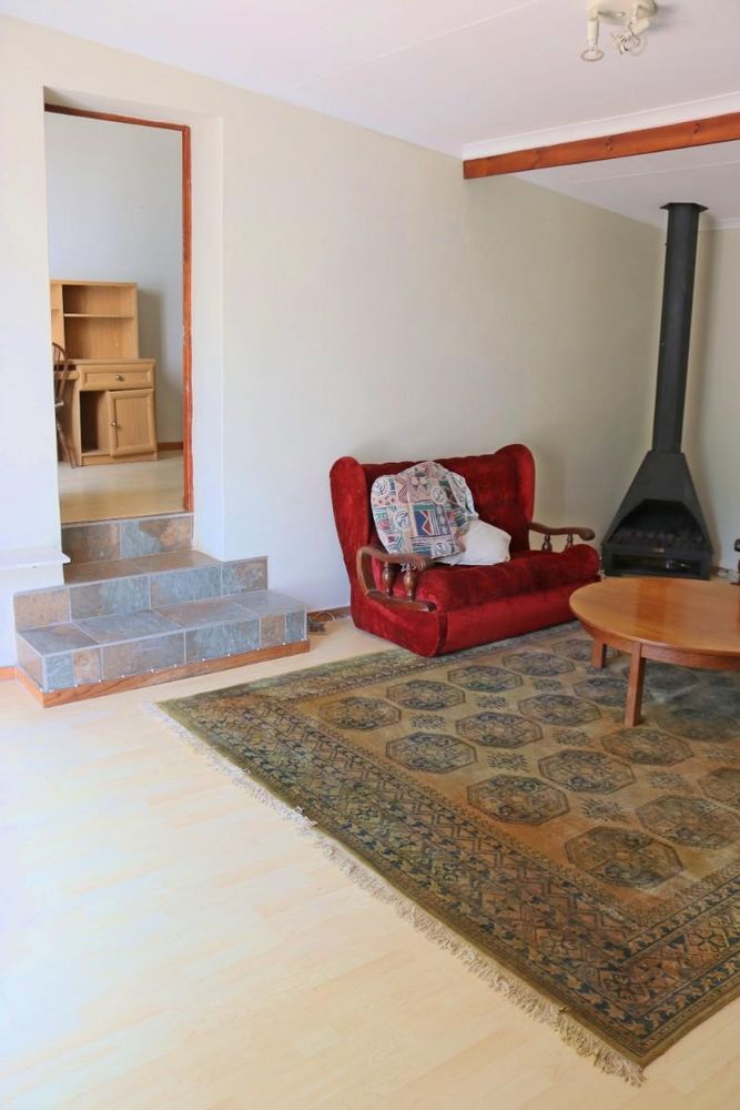 Lounge and second bedrrom cottage 3