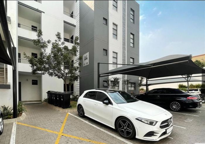 For Sale: Apartment in Erand Gardens with clubhouse, pool, and gym amenities.