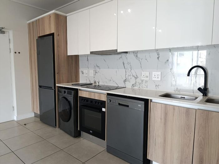 1-Bedroom Apartment To Rent in Sandown with gym, pool, and pet-friendly amenities.