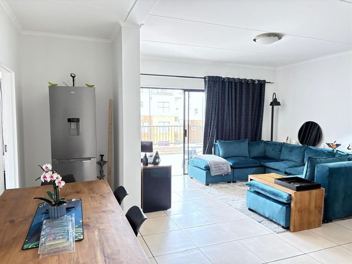 For Sale: 2 Bed, 2 Bath Apartment in Olivedale with 24/7 security access.