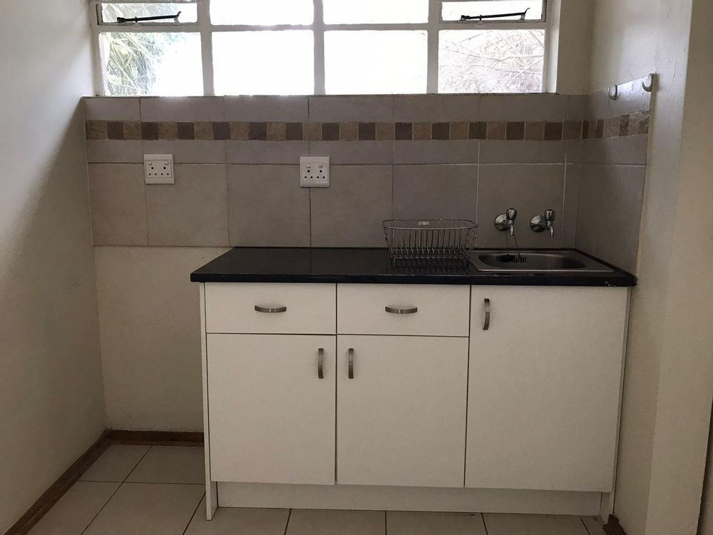 Bachelor flat kitchenette