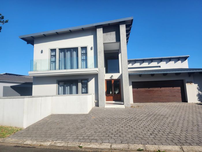 House for Sale in Mzingazi Golf Estate: 4 beds, pool, double garage, entertainment area.