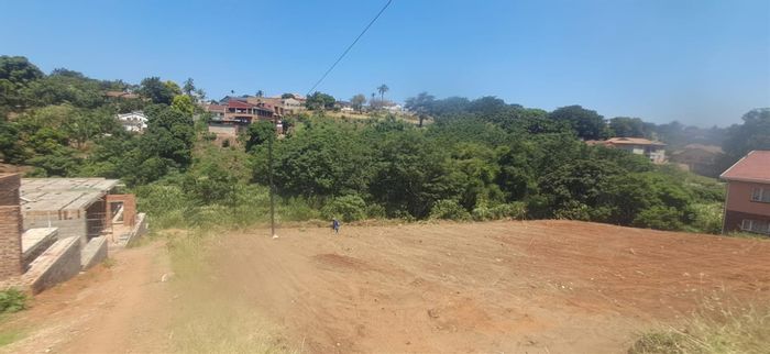 Everest Heights: For Sale - Vacant Land Residential, GR4 site for 16 units.