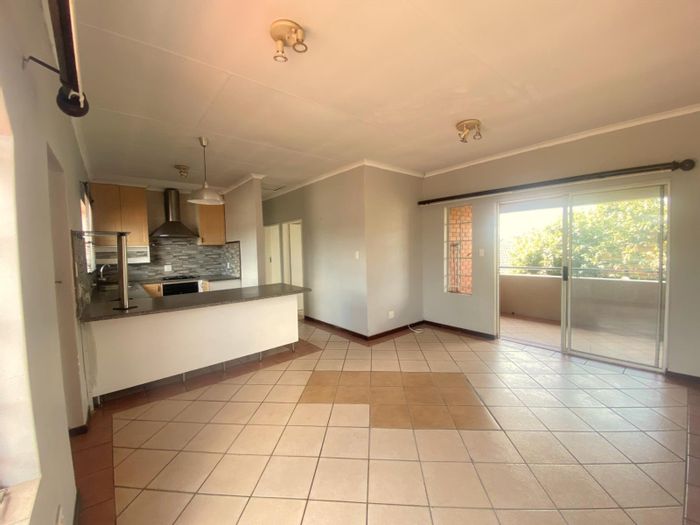 2-Bedroom Apartment To Rent in Mooikloof Ridge with amenities and secure living.