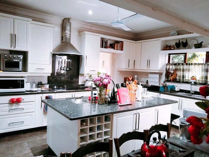 For Sale: Spacious 4-Bed House in Margate Central with garden, garage, and flat.