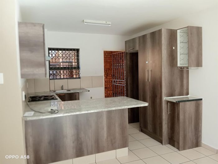 3-Bedroom Apartment For Sale in Witfield - Ground Floor, Secure Complex, Great Investment.