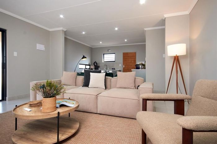 House To Rent in Lanseria: 3 Bedrooms, garden, Wi-Fi, secure parking, estate security.