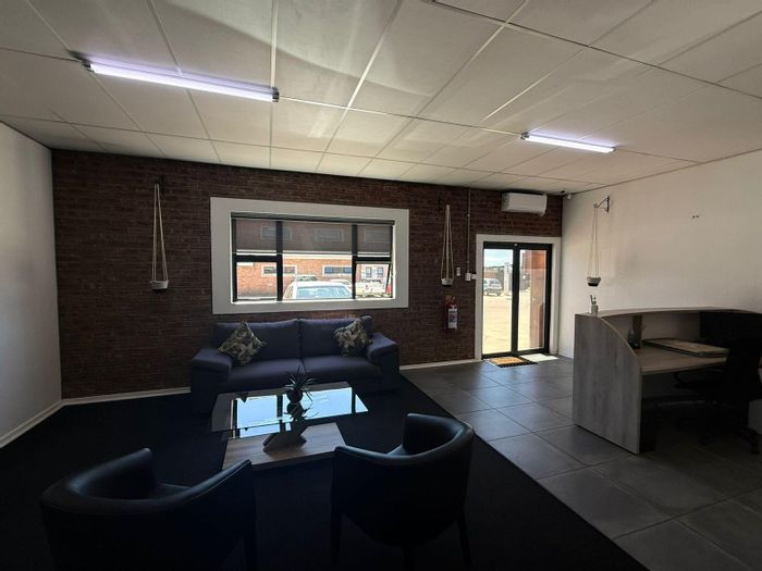 Industrial unit to rent in SAE Business Park with office, workshop, and storage.