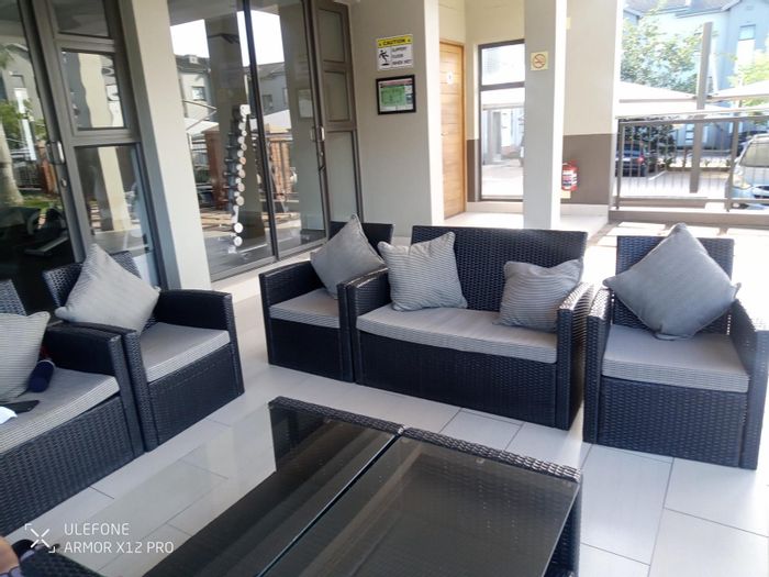 For Sale: Apartment in Umhlanga Ridge, 2 beds, 24-hour security, Wi-Fi included.