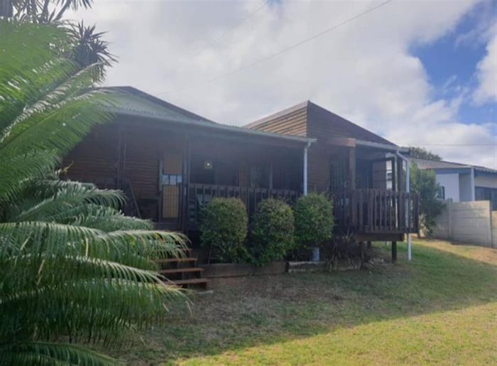 Business for Sale in Mosel: 9 consulting rooms, boardroom, garden, security features.