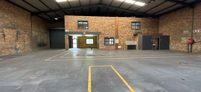 600 sqm Industrial Unit To Rent in Brentwood Park with secure access and flexible offices.