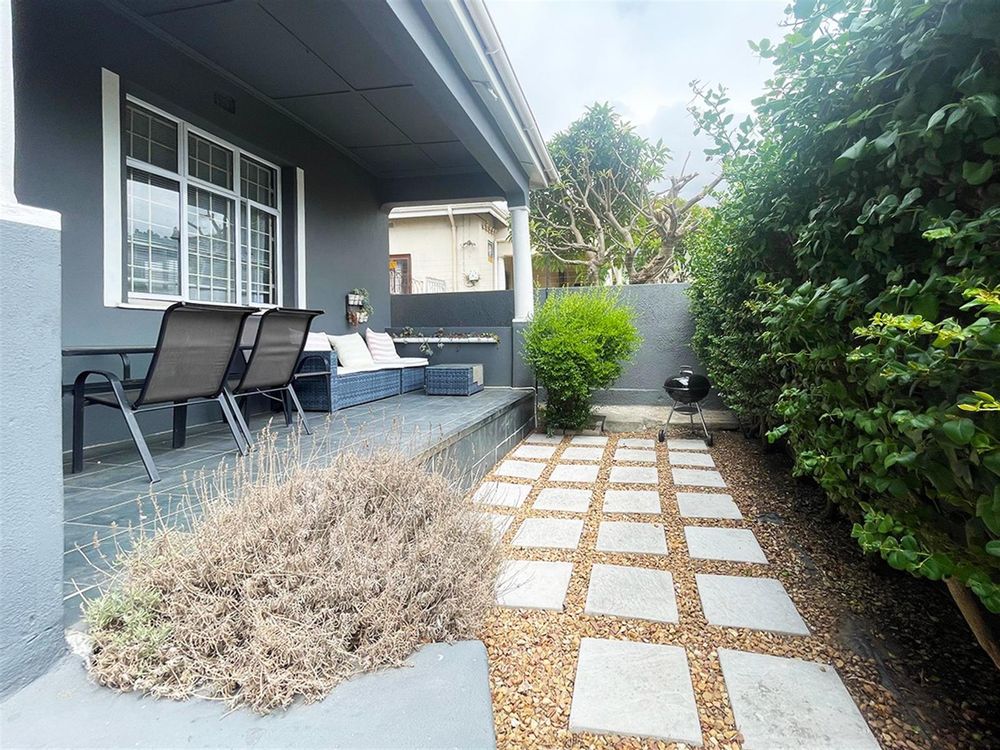 outside entertainment