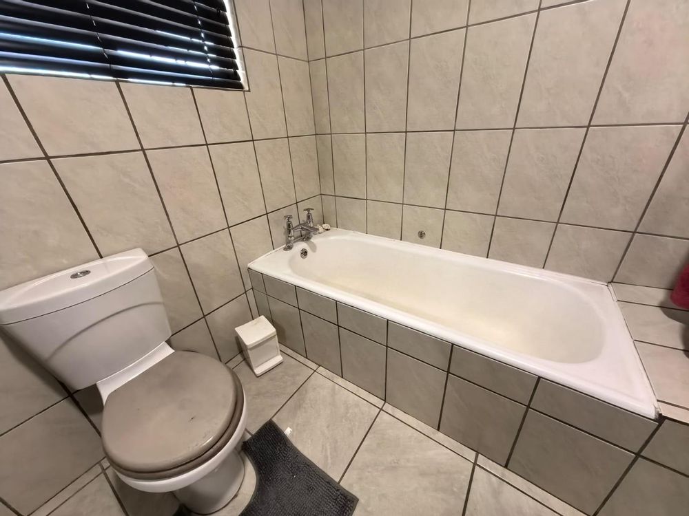 2ND BATHROOM