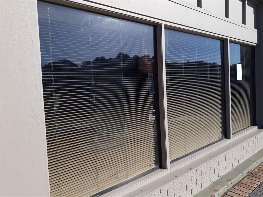 Big Display Windows on Main road