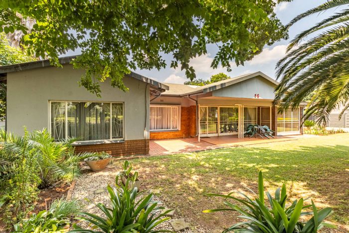 3 Bedroom House with Flatlet, Pool, Lapa in Valhalla - For Sale