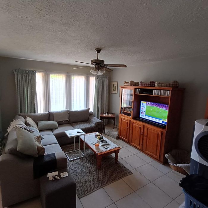 Belgravia Townhouse For Sale: 3 bedrooms, private garden, secure family-friendly complex.