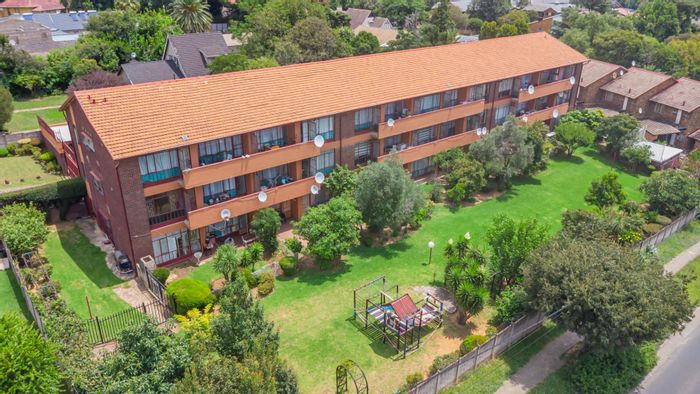 Commercial property for sale in Kew: 13 fully tenanted flats, secure location.