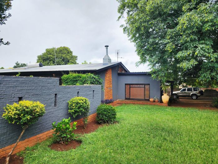 Spacious 4-bedroom house with bachelor flat and pool in Valhalla, For Sale.