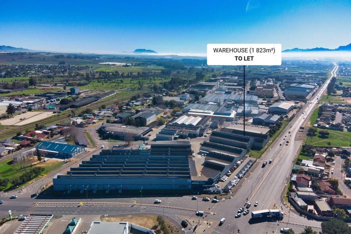 House in Dal Josafat To Rent: Spacious layout, secure parking, and convenient access.