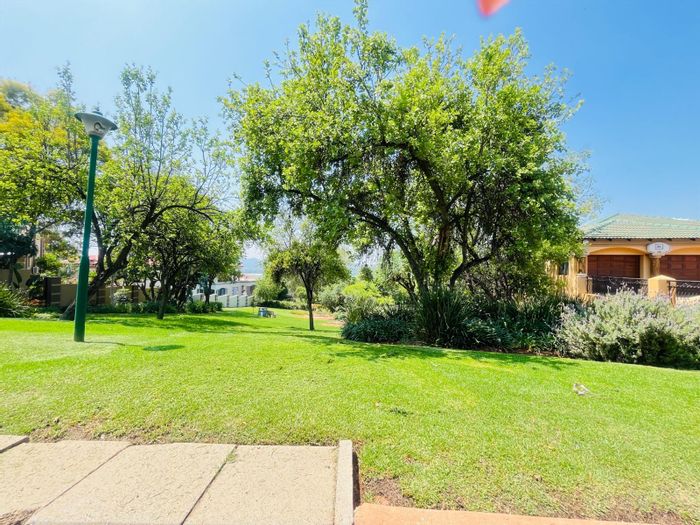 Vacant Land Residential For Sale in Kosmos Ridge with wildlife, security, and amenities.