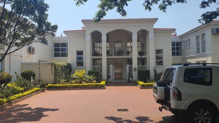 La Lucia Apartment For Sale: 3 Bedrooms, Enclosed Patio, Basement Parking, Prime Location.