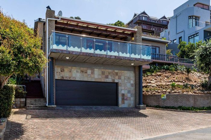 Property #RL12069-750220, House for sale in Outeniqua Strand