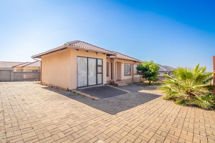 Property #RL13300-750220, House for sale in Tlhabane West