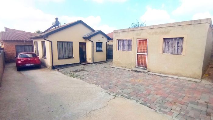 Property #LH-174369, House for sale in Klipfontein View