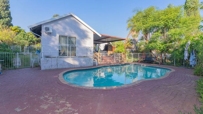 Illiondale House For Sale: 4 Bedrooms, Pool, Granny Flat, Near Schools and Amenities