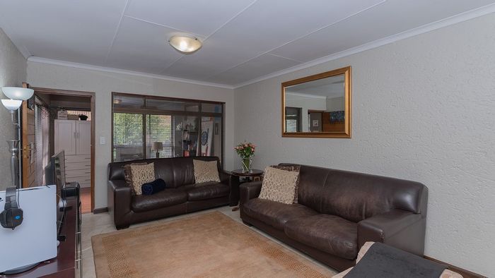 Property #LH-174762, Apartment for sale in Bedfordview Central