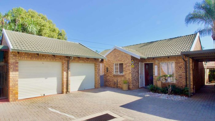 Property #LH-174936, Townhouse for sale in Highveld