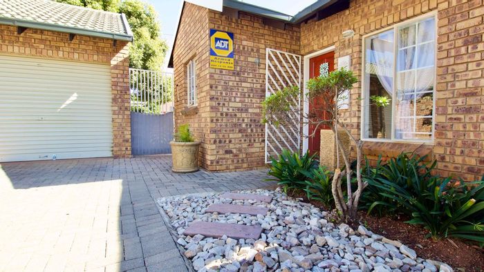 Property #LH-174936, Townhouse for sale in Highveld