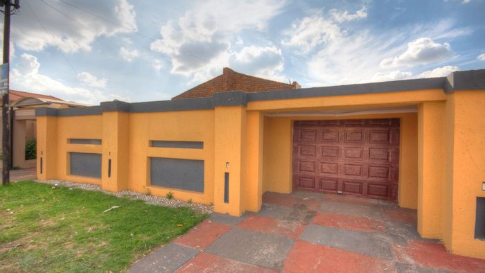 Property #LH-175128, House for sale in Protea Glen