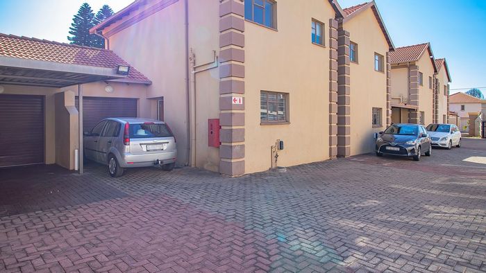 Property #LH-175619, Townhouse for sale in Pretoria North