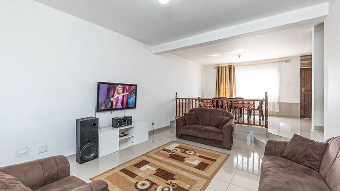 Isipingo Hills Townhouse For Sale: Renovated, no levy, garage, exclusive garden.